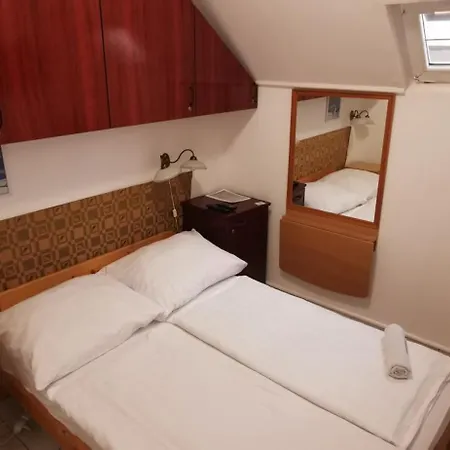 Balaton Szálloda 3*