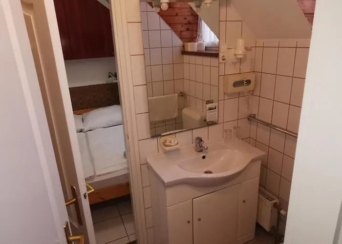 Balaton Szálloda 3*